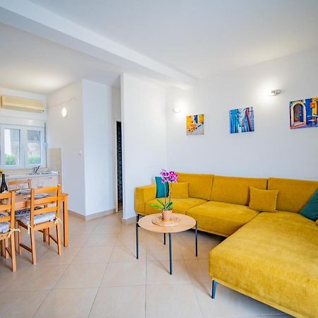 Apartments Novo Mulo Тиват Екстериор снимка