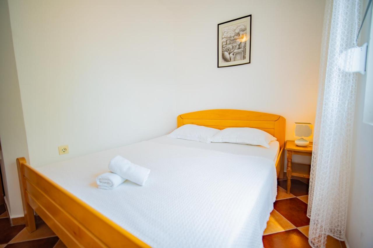 Apartments Novo Mulo Тиват Екстериор снимка